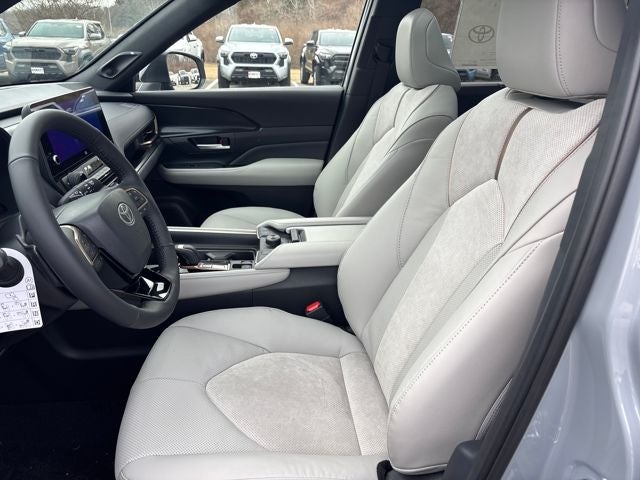 2026 Toyota Grand Highlander Hybrid Hybrid MAX Platinum