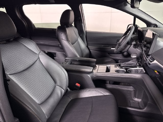 2026 Toyota Sienna Woodland Edition 7 Passenger