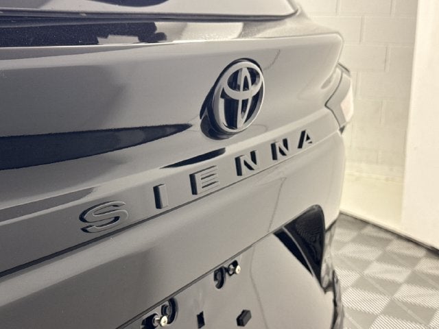 2026 Toyota Sienna Woodland Edition 7 Passenger