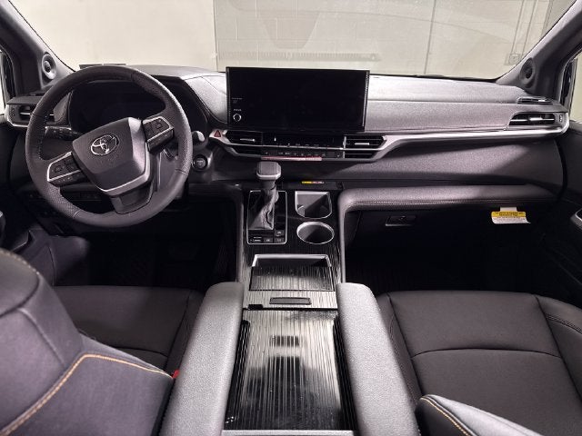 2026 Toyota Sienna Woodland Edition 7 Passenger