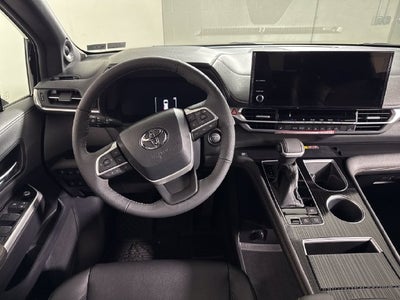 2026 Toyota Sienna Woodland Edition 7 Passenger