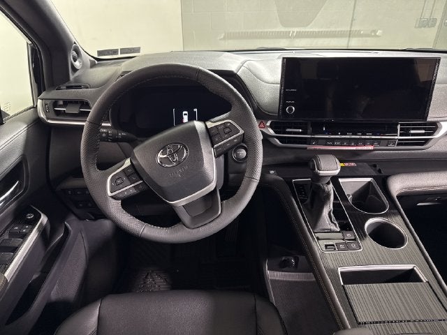 2026 Toyota Sienna Woodland Edition 7 Passenger