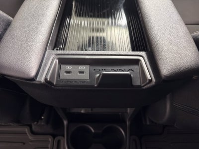 2026 Toyota Sienna Woodland Edition 7 Passenger