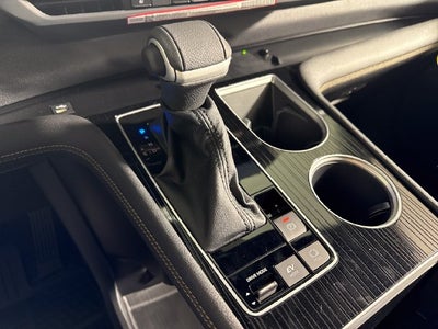 2026 Toyota Sienna Woodland Edition 7 Passenger