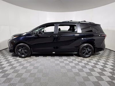 2026 Toyota Sienna Woodland Edition 7 Passenger