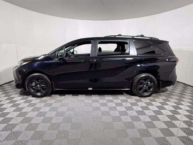 2026 Toyota Sienna Woodland Edition 7 Passenger