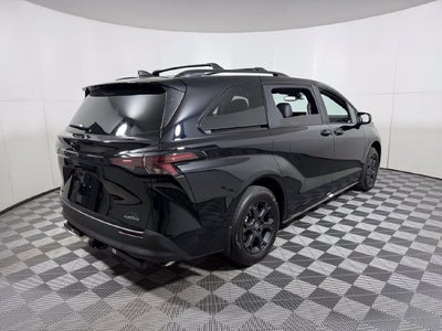 2026 Toyota Sienna Woodland Edition 7 Passenger