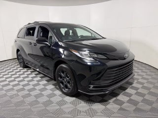2026 Toyota Sienna Woodland Edition 7 Passenger