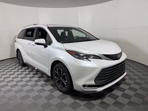 2026 Toyota Sienna Platinum 7 Passenger