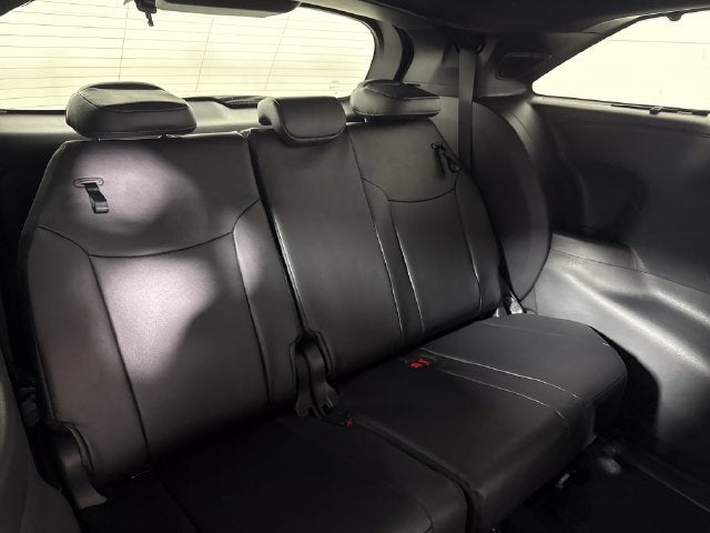 2026 Toyota Sienna Platinum 7 Passenger