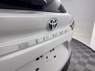 2026 Toyota Sienna Platinum 7 Passenger
