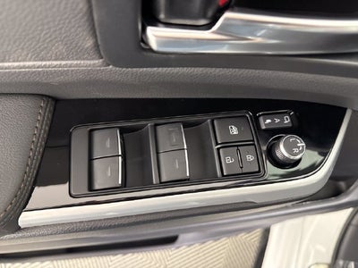 2026 Toyota Sienna Platinum 7 Passenger