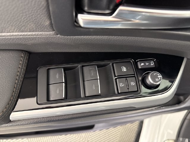 2026 Toyota Sienna Platinum 7 Passenger