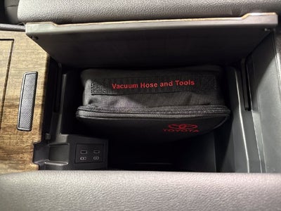 2026 Toyota Sienna Platinum 7 Passenger