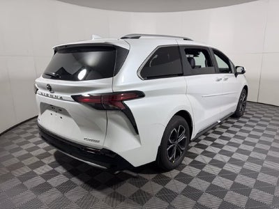 2026 Toyota Sienna Platinum 7 Passenger