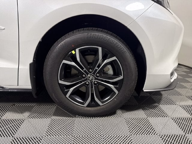 2026 Toyota Sienna Platinum 7 Passenger