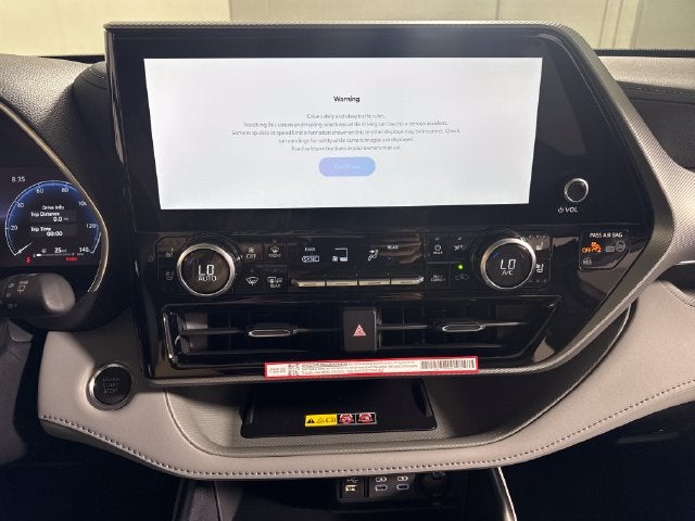 2026 Toyota Highlander Platinum