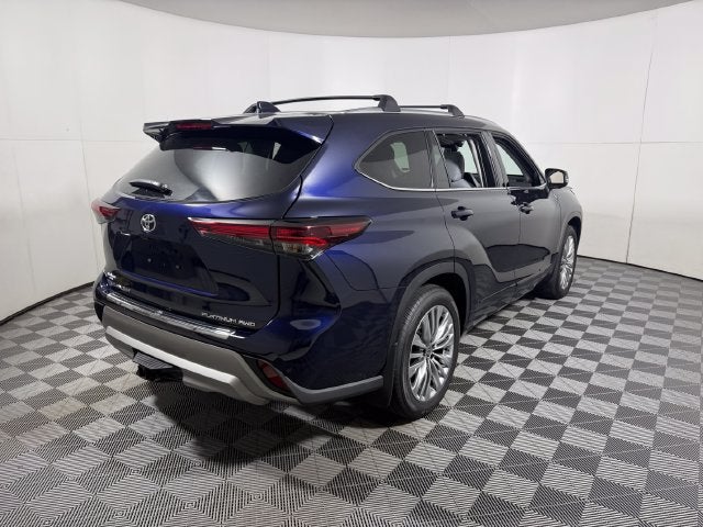 2026 Toyota Highlander Platinum