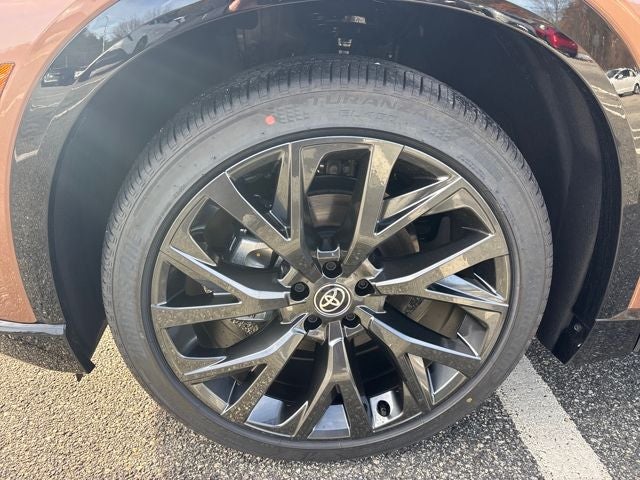 2025 Toyota Toyota Crown Signia Limited