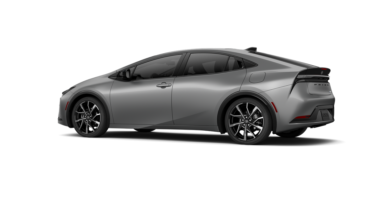 2027 Toyota Prius Plug-in Hybrid XSE Premium