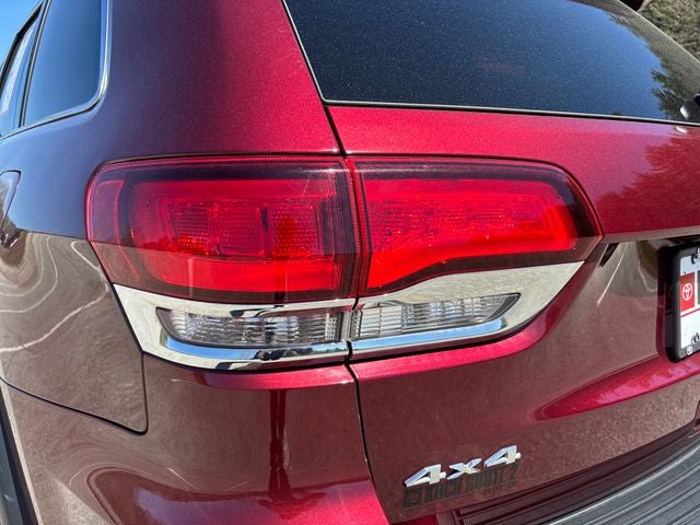 2020 Jeep Grand Cherokee Laredo