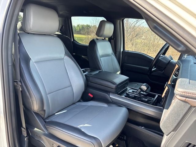 2023 Ford F-150 Lightning Lariat