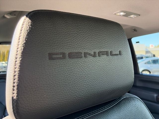 2023 GMC Sierra 2500HD Denali