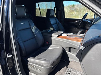 2022 Cadillac Escalade Luxury