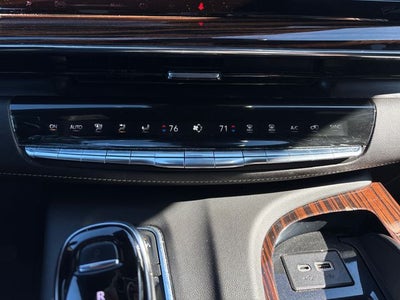 2022 Cadillac Escalade Luxury