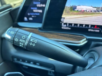 2022 Cadillac Escalade Luxury