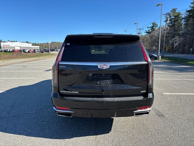 2022 Cadillac Escalade Luxury