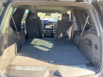 2022 Cadillac Escalade Luxury