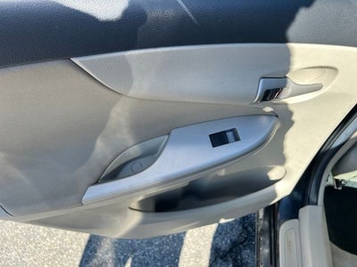 2011 Toyota Corolla LE