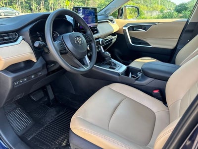 2025 Toyota RAV4 XLE Premium