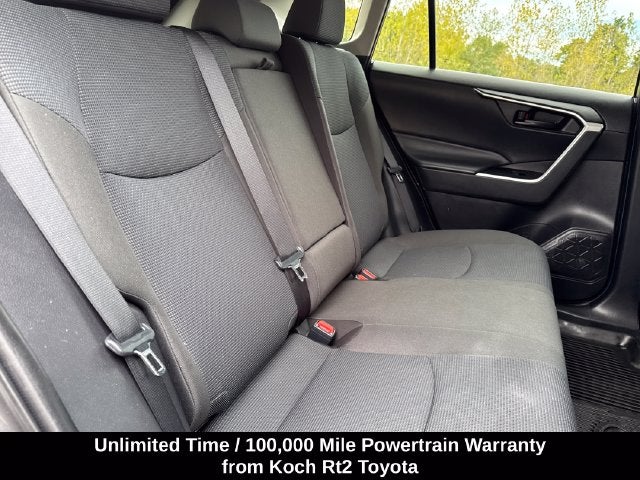 2022 Toyota RAV4 LE