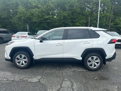 2023 Toyota RAV4 LE