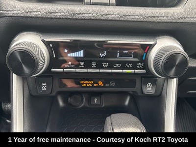 2022 Toyota RAV4 LE