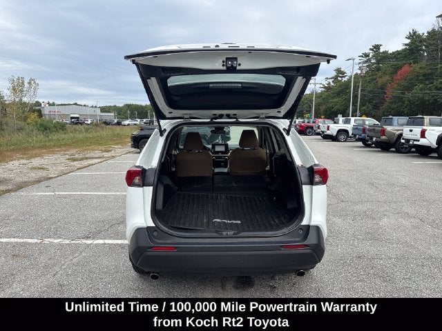 2020 Toyota RAV4 LE