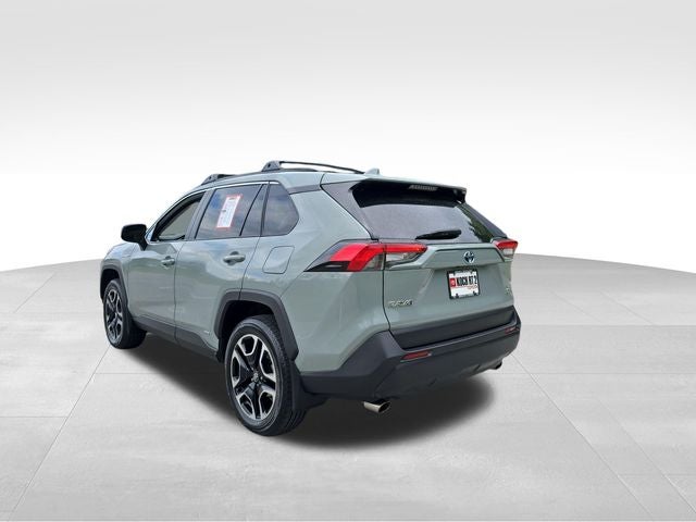 2020 Toyota RAV4 Hybrid XLE