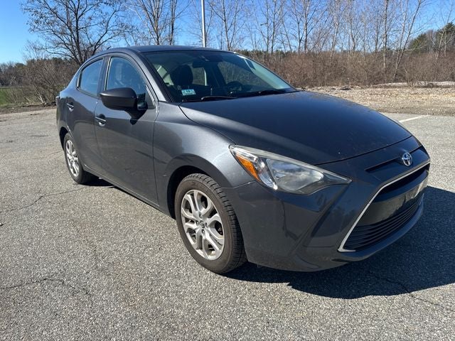 2017 Toyota Yaris iA Base