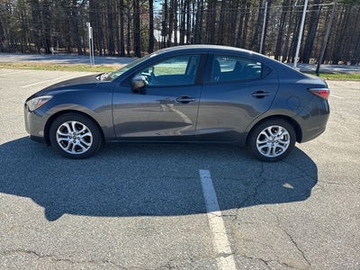 2017 Toyota Yaris iA Base