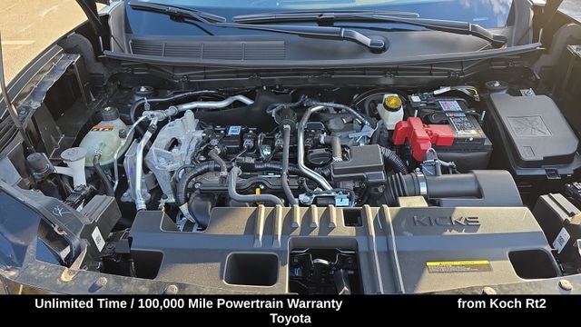 2025 Nissan Kicks SR