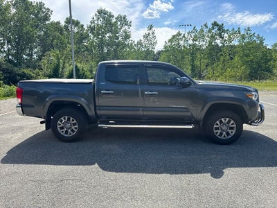2017 Toyota Tacoma SR5 V6