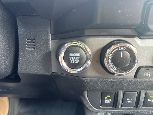 2022 Toyota Tacoma TRD Off-Road V6