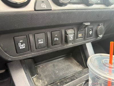 2020 Toyota Tacoma Limited V6