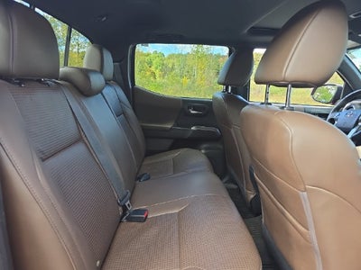 2022 Toyota Tacoma Limited V6