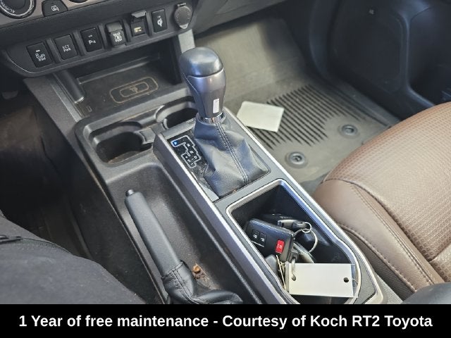 2022 Toyota Tacoma Limited V6