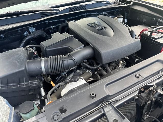 2022 Toyota Tacoma SR5 V6