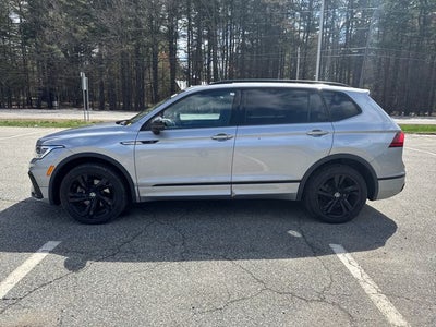 2023 Volkswagen Tiguan 2.0T SE R-Line Black