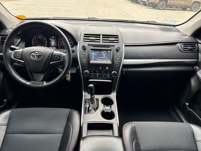 2017 Toyota Camry SE